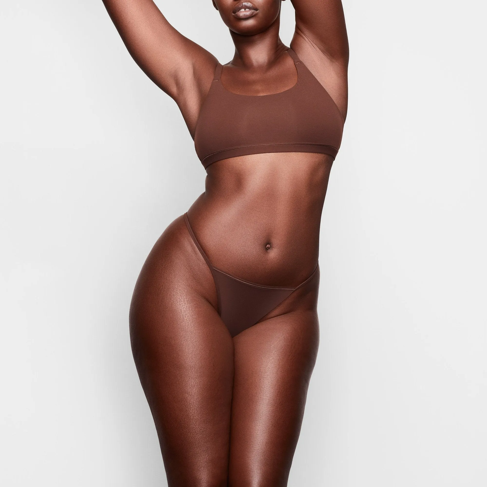 FITS EVERYBODY T STRING THONG | COCOA