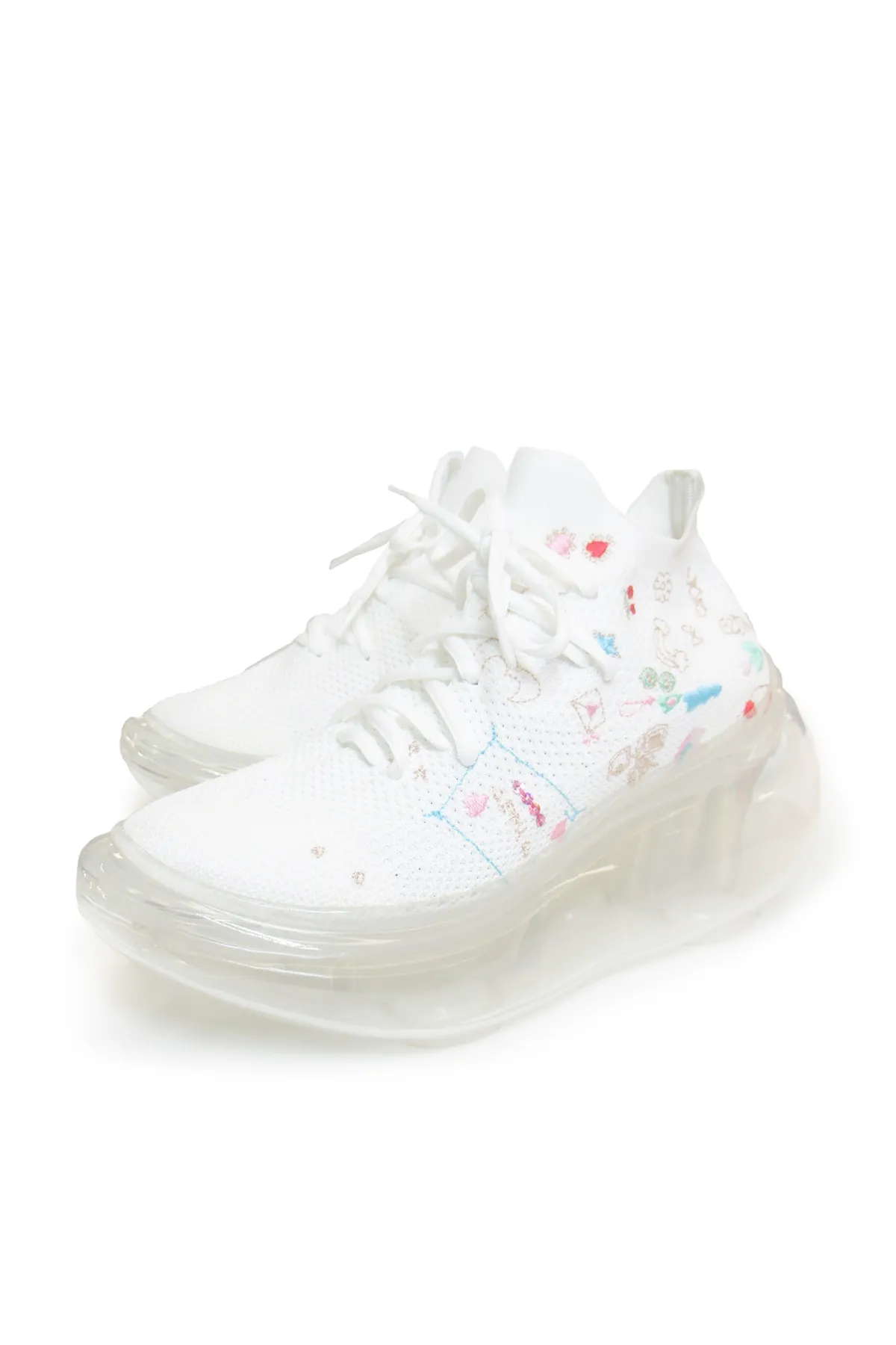 Hana's embroidery shoes / White