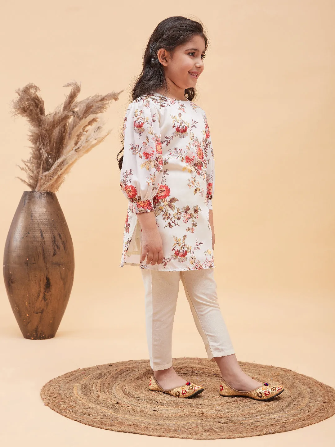 Jashvi Girls Cream Floral Printed Kurta With Cream Pant Set