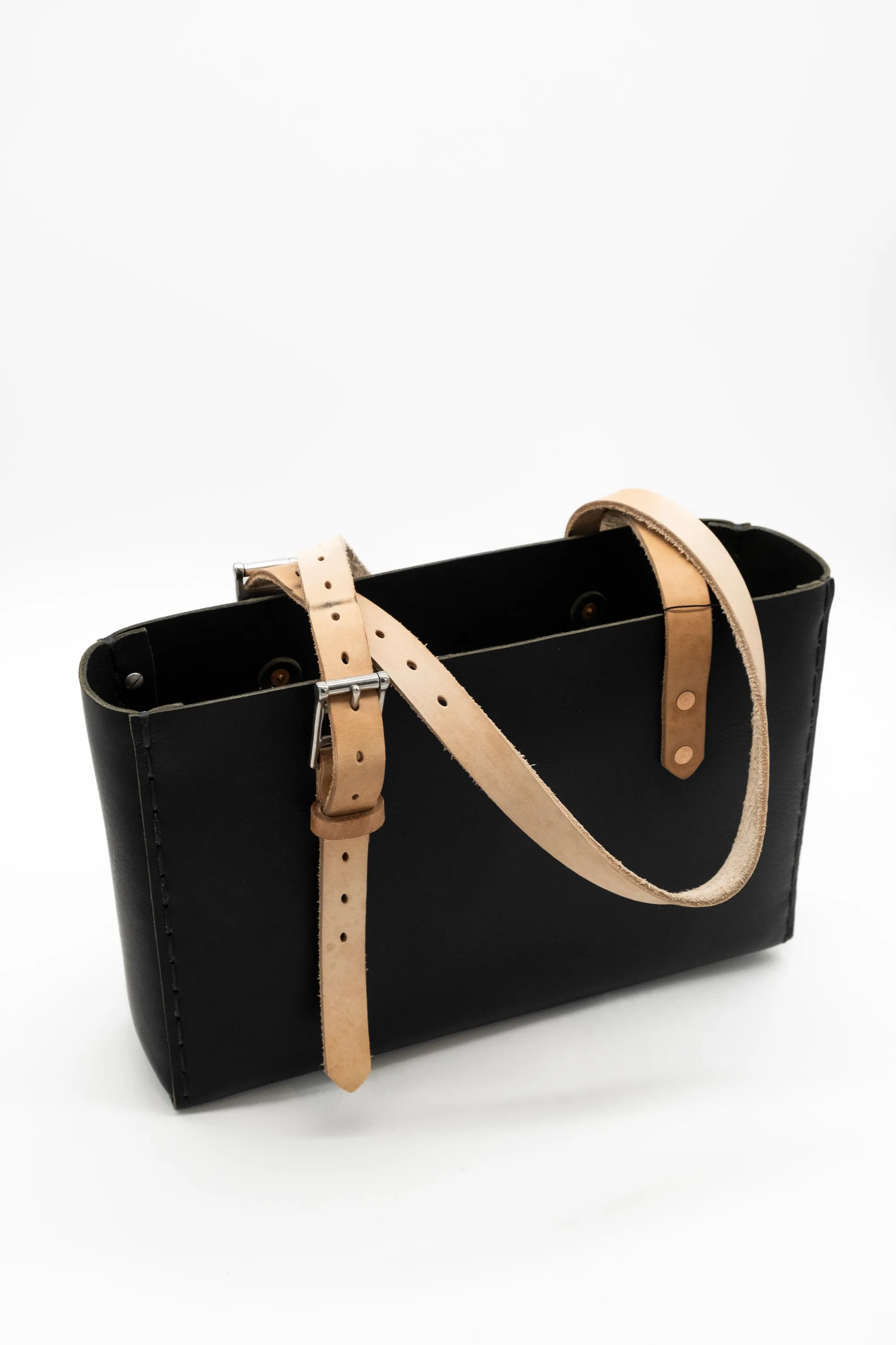 Seasoned No. 714 - Tote in Buffalo Black with Natural Tan Straps & Rear Insert