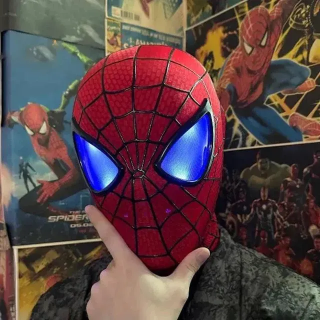 SpiderVision Luxe Mask: Spider-Man Mask with Moving Eyes