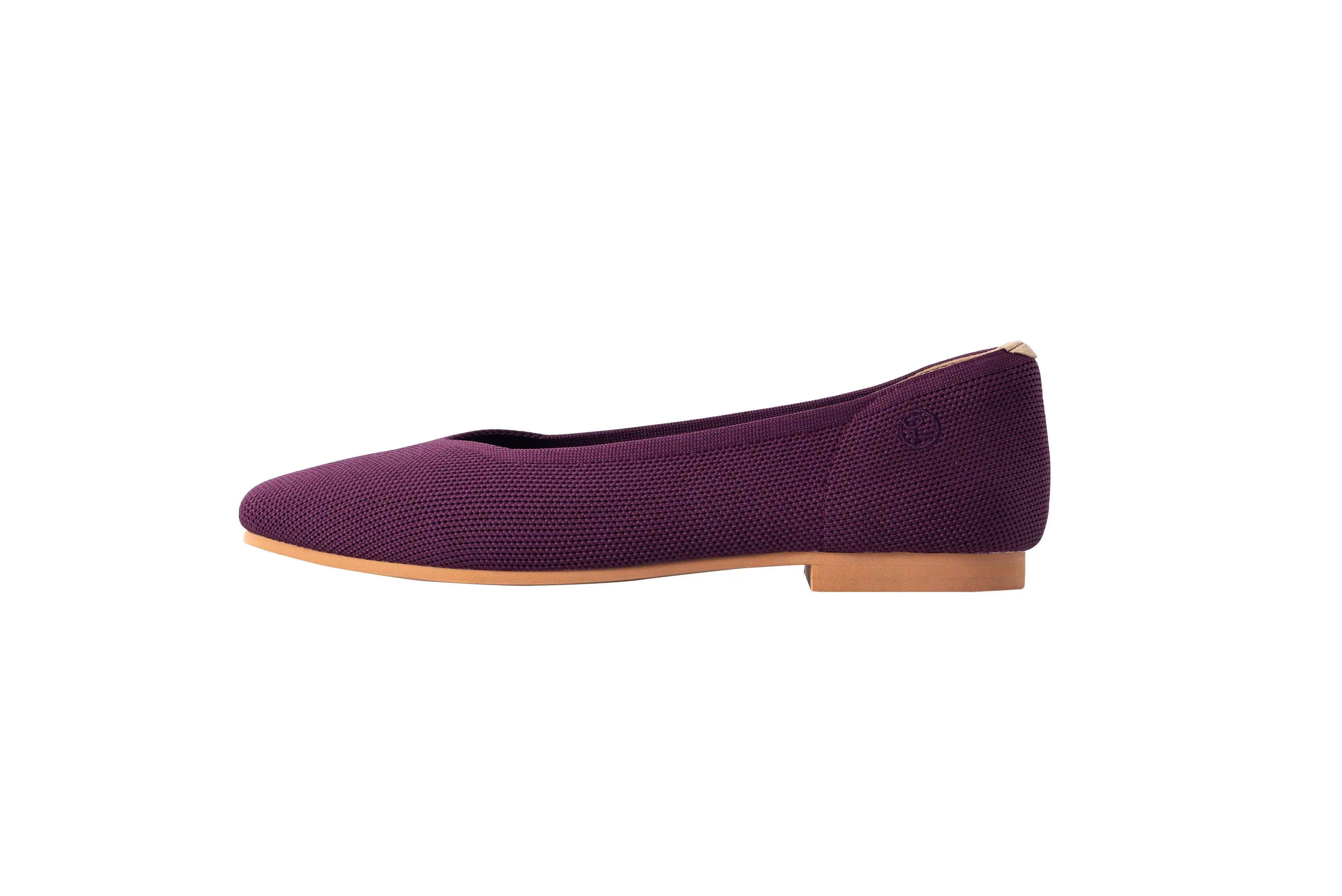 Una Flats | Square-Toe V-Cut