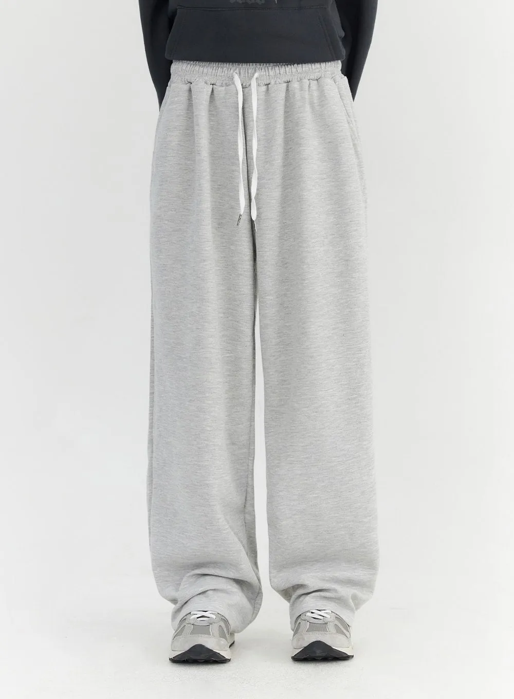 Wide Fit Banded Sweat Pants CO330